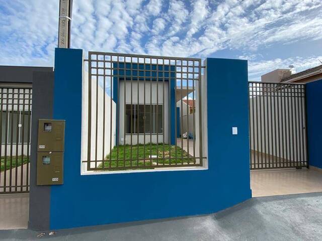 #1142 - Casa para Venda em Arapongas - PR