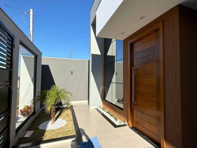 #1189 - Casa para Venda em Arapongas - PR - 2