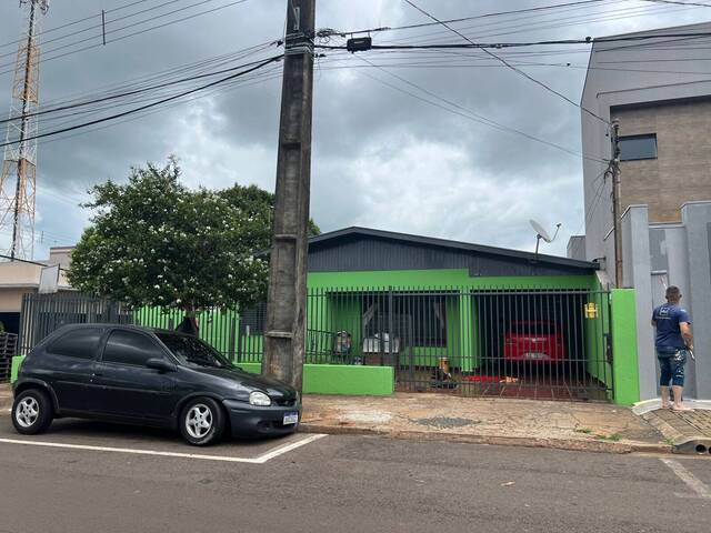 #1235 - Casa para Venda em Arapongas - PR - 1