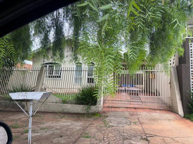 #1236 - Casa para Venda em Arapongas - PR - 1