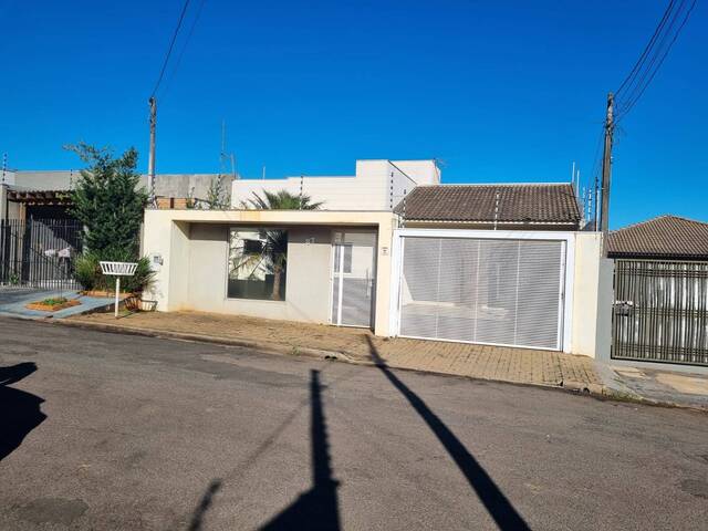 #1248 - Casa para Venda em Arapongas - PR - 2