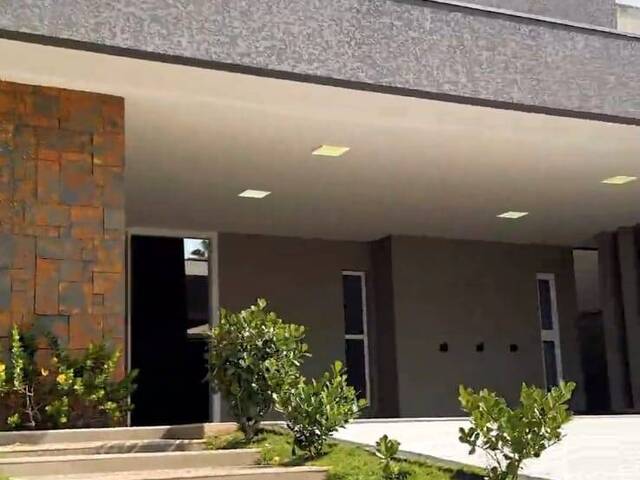 #2001 - Casa para Locação em Arapongas - PR