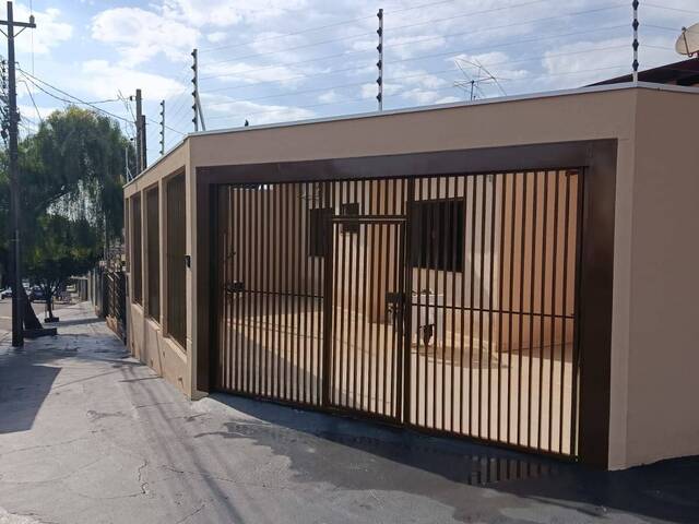 #1203 - Casa para Venda em Arapongas - PR